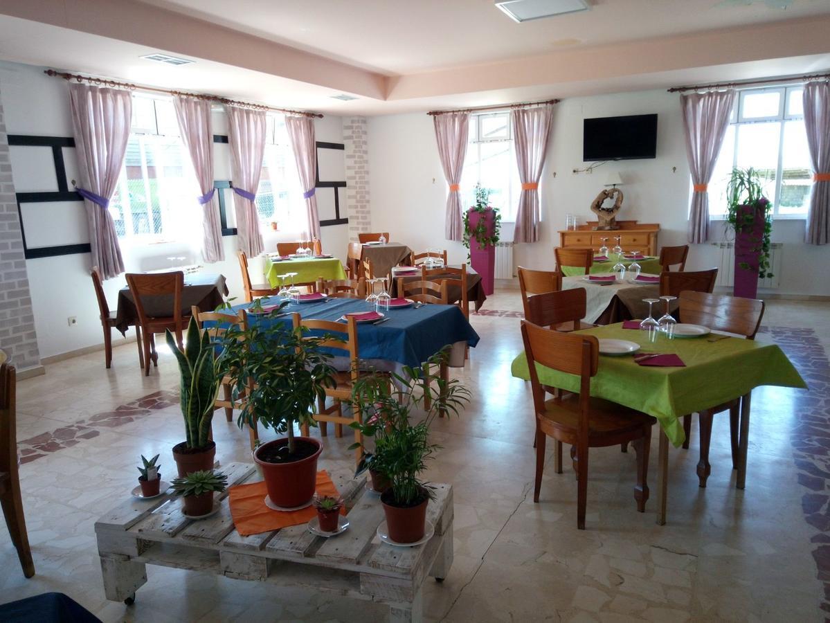 Hostal El Tropezon Matallana de Valmadrigal エクステリア 写真