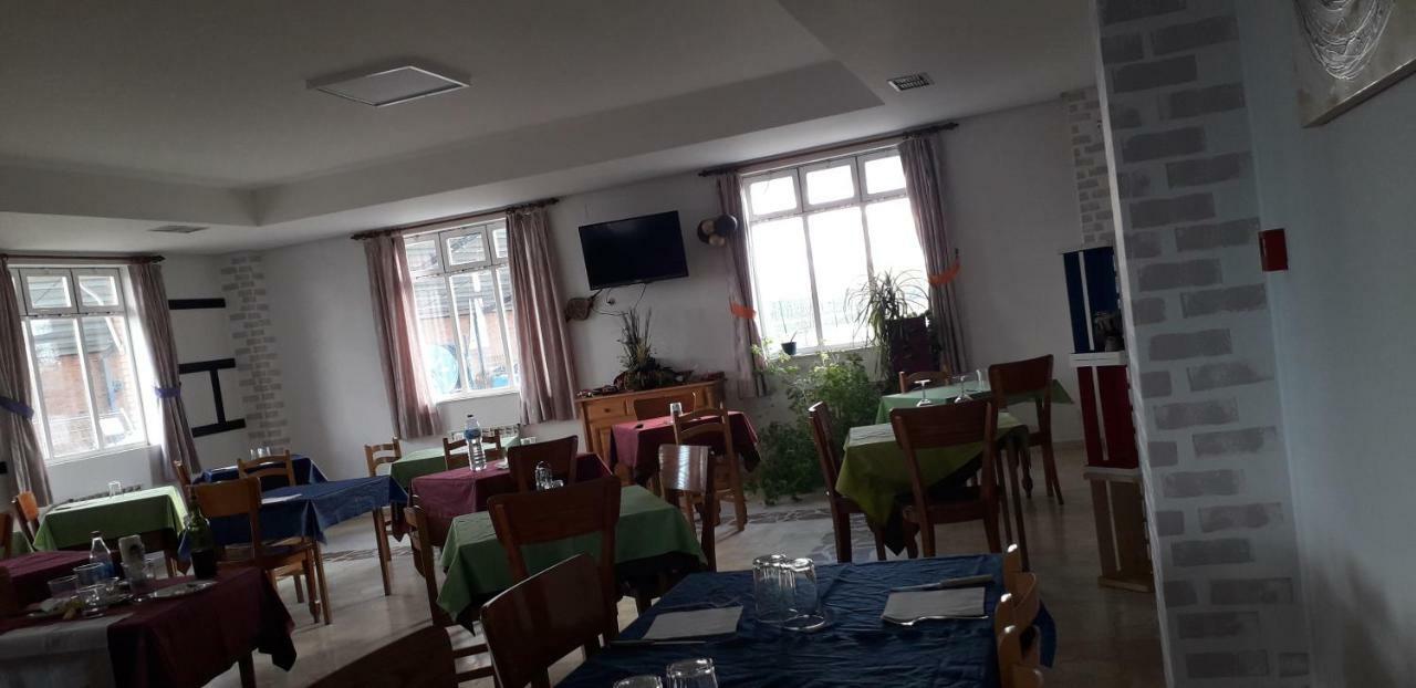 Hostal El Tropezon Matallana de Valmadrigal エクステリア 写真