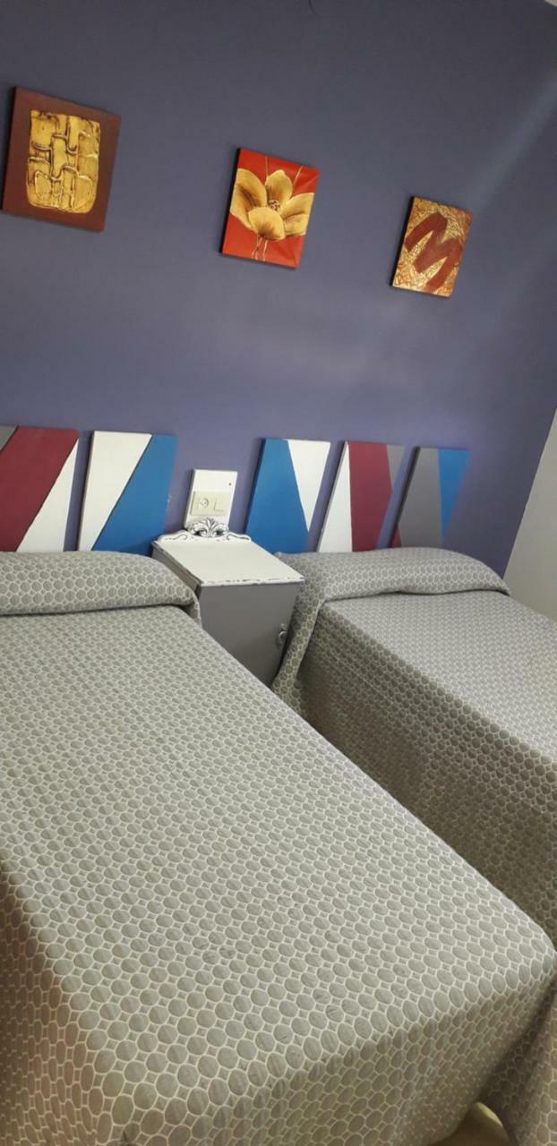 Hostal El Tropezon Matallana de Valmadrigal エクステリア 写真